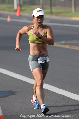 Susan Randall working hard to keep contact at the Women's 20K Race Walking Nationals